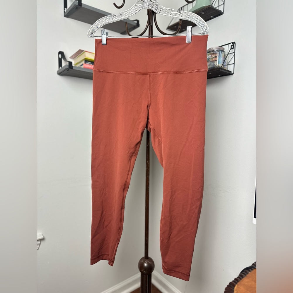Lululemon Wunder Under Crop (High-Rise) Full-On Luxtreme 21" Brick Rose size 14 - Picture 4 of 8